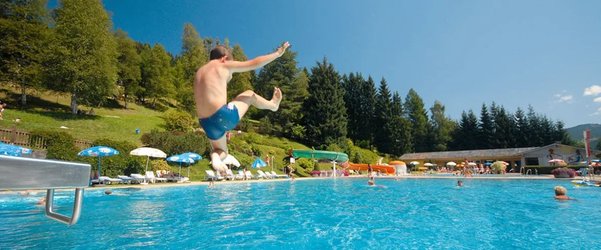 Schwimmen, Sommer, Freibad Schwimmen, Sommer, Freibad